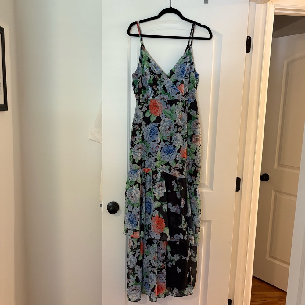 Lulu’s Floral Maxi Dress Size Large